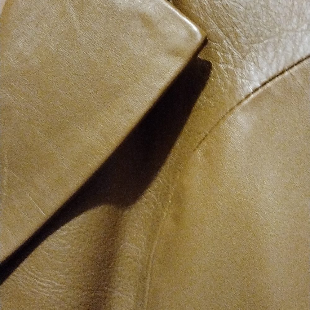 Leather jacket - Picture 3 of 8